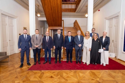 İzmir ve Selanik Arasındaki Dostluk K&ouml;pr&uuml;s&uuml; G&uuml;&ccedil;leniyor