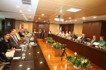 İzmirli ihracat&ccedil;ıların KDV iadeleri ortalama 17 g&uuml;nde sonu&ccedil;landırılıyor
