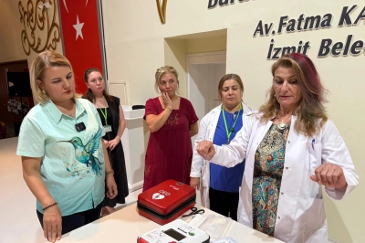 İzmit Belediyesi ASELSAN Elektroşok Cihazları ile Hayat Kurtarmaya Hazır