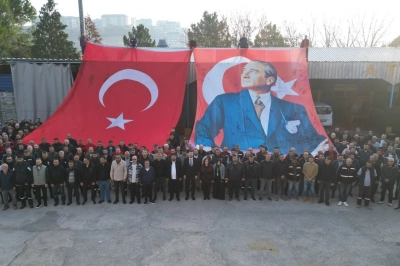 İzmit Belediyesi, Ata&rsquo;ya Saygıyla Kenetlendi