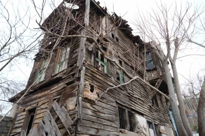 İzmit&rsquo;in tarihe tanıklık eden evleri restorasyon bekliyor
