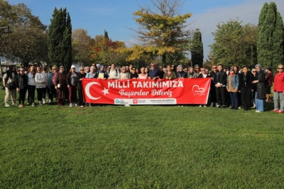 İzmitli Kadınlardan Milli Takıma Destek Mesajı