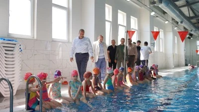 İznik Belediyesi Yaz Y&uuml;zme Kursları başladı