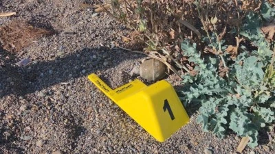 İznik G&ouml;l&uuml;'nde patlamamış top mermisinin ardından şimdide el bombası bulundu