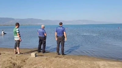 İznik G&ouml;l&uuml;'nde tarihi s&uuml;tunlar g&uuml;n y&uuml;z&uuml;ne &ccedil;ıktı