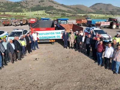 Jandarmadan 150 trakt&ouml;r s&uuml;r&uuml;c&uuml;s&uuml;ne eğitim
