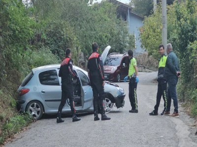 Jandarmadan ka&ccedil;tı, kaza yapınca yakalandı