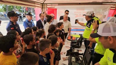 Jandarmadan &ouml;ğrencilere trafik bilinci eğitimi
