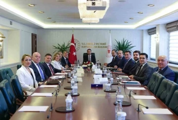 Jeotermal Enerji Derneği&rsquo;nden, Bakan Bayraktar&rsquo;a ziyaret
