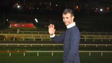 Jokey G&ouml;khan Kocakaya kariyerini ABD'de s&uuml;rd&uuml;recek