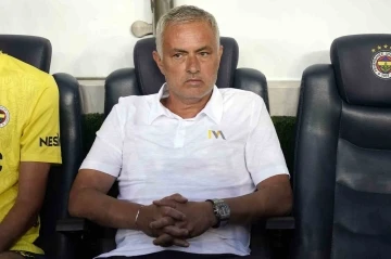 Jose Mourinho&rsquo;dan Lille ma&ccedil;ında 3 değişiklik
