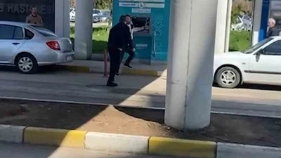 KAAN uygulaması sayesinde muhtemel facia &ouml;nlendi: Saldırgan su&ccedil; aletiyle yakalandı
