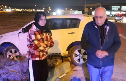 Ka&ccedil;ak g&ouml;&ccedil;menlerle ka&ccedil;tı, kaza yapıp sahte kimlikle yakalanınca jandarmayı su&ccedil;ladı