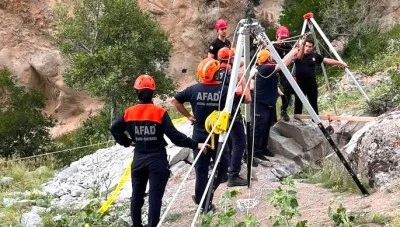 Ka&ccedil;ak kazı yapan 2 kişinin cansız bedeni kazdıkları kuyuda bulundu