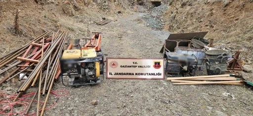 Ka&ccedil;ak maden ocağı a&ccedil;arak krom madeni &ccedil;ıkaran ş&uuml;pheli yakalandı
