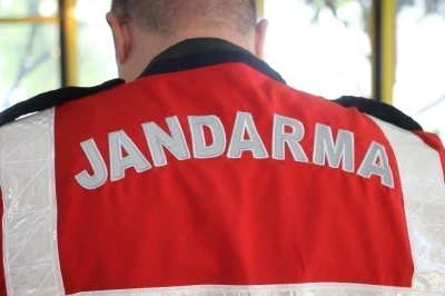 Ka&ccedil;ak silah imalathanesine baskın: 23 tabanca ele ge&ccedil;irildi