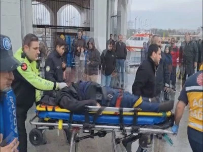 Kadık&ouml;y&rsquo;de 4 engelli kişi denize d&uuml;şt&uuml;: 1 &ouml;l&uuml; 3 yaralı