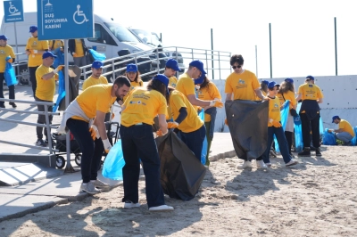 Kadık&ouml;y&rsquo;de Sahil Temizliği