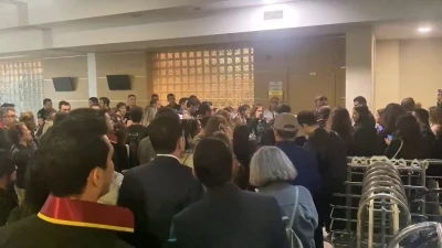 Kadık&ouml;y&rsquo;de &lsquo;su&ccedil; i&ccedil;erikli pankart&rsquo; davasında 3 sanık tahliye edildi
