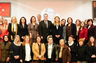 Kadın Belediye Başkanları Manisa&rsquo;da Bir Araya Geldi