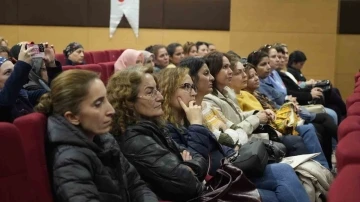 Kadın Hastalıkları ve Doğum Uzmanı Op. Dr. Şeng&ouml;r: "HPV aşısı, rahim ağzı kanseri i&ccedil;in koruyucu"
