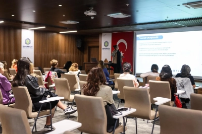 Profilo Habitat Derneği kadın girişimcilere eğitim veriyor