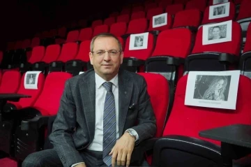 Kadın Oyunları Festivali 23-27 Mart tarihlerinde Ayvalıklı tiyatro severlerle d&ouml;rd&uuml;nc&uuml; kez buluşacak
