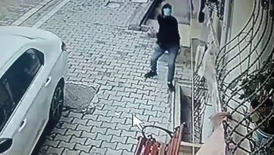 Kadına karşı şiddet bitmiyor: Kezzapla saldırdı!