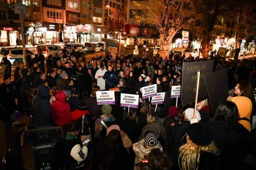 Kadına y&ouml;nelik şiddete karşı birlik &ccedil;ağrısı, &rsquo;Kadına y&ouml;nelik şiddet kabul edilemez!&rsquo;
