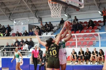 Kadınlar Basketbol S&uuml;per Ligi: İzmit Belediyespor: 113 - &Ccedil;ankaya &Uuml;niversitesi: 104
