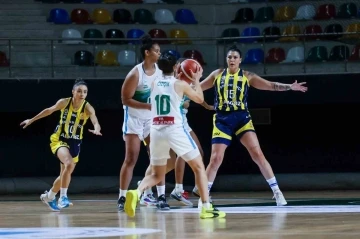 Kadınlar Basketbol S&uuml;per Ligi: İzmit Belediyespor: 70 - Fenerbah&ccedil;e: 75
