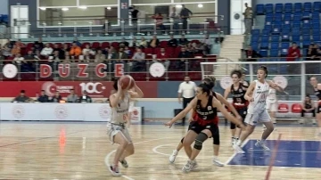 Kadınlar B&ouml;lgesel Basketbol Ligi: D&uuml;zce Atletik: 66 - Dicle 21: 62
