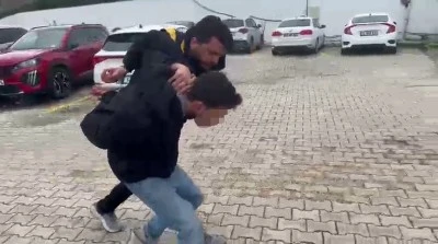 Kadınlar tuvaletinde sapıklık!
