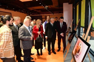 &ldquo;Kadrajını Sağlığa  &Ccedil;evir&rdquo; temalı 3. Ulusal Şifa Eli Fotoğraf Yarışmasında &ouml;d&uuml;ller sahiplerini buldu
