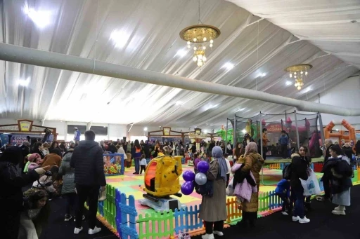 Kağıthane&rsquo;de &ccedil;ocuklara &ouml;zel festival başladı
