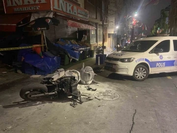 Kağıthane&rsquo;de motosikletli saldırgan bir kişiye ateş a&ccedil;tıktan sonra motosikleti bırakıp ka&ccedil;tı
