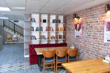 Kahramankazan&rsquo;da engeller "Engelsiz Kafe" de aşılıyor
