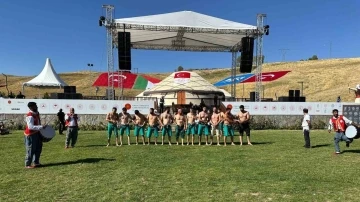 Kahramanmaraş, Ahlat&rsquo;ta ilgi odağı oldu
