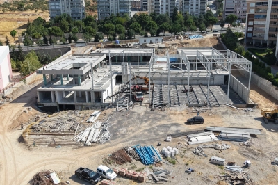 Kahramanmaraş Gen&ccedil;lik ve Spor Merkezi Y&uuml;kseliyor