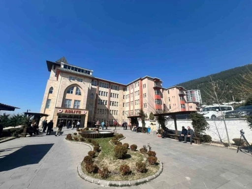 Kahramanmaraş&rsquo;ta Ezgi Apartmanı davası ertelendi
