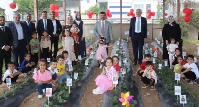 Kahta&rsquo;da miniklerden &ccedil;ilek hasadı
