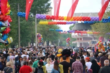 Kakava şenliklerinde on binlerce kişi Edirne&rsquo;ye akın edecek, oteller doluluk oranına yaklaştı
