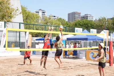 Kalamış&rsquo;ta Plaj Voleybolu Turnuvası Başlıyor