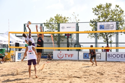 Kalamış&rsquo;ta Plaj Voleybolu Turnuvası Heyecanı Başlıyor