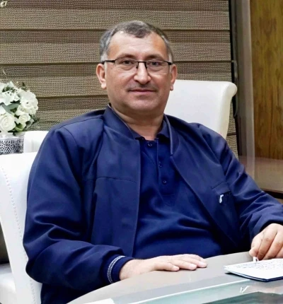 Kamyon şarampole devrildi, s&uuml;r&uuml;c&uuml; kurtarılamadı