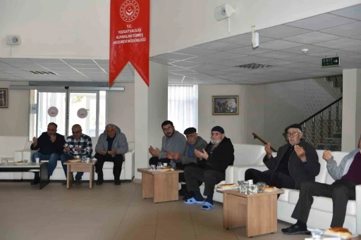 Kandilde ulu &ccedil;ınarlar unutulmadı
