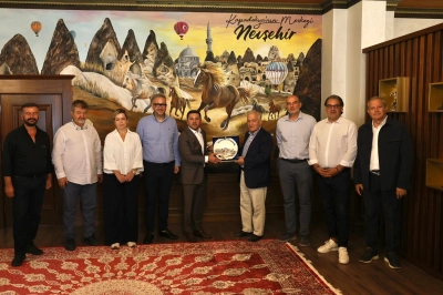 Kapadokya&rsquo;da M&uuml;badele Torunlarından Anlamlı Ziyaret