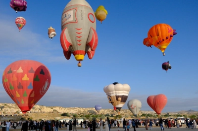 Kapadokya Semaları Balonlarla Şenlendi