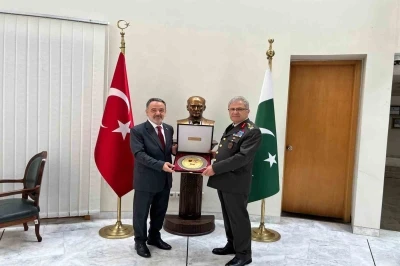 Kara Kuvvetleri Komutanı Orgeneral Tokel, Pakistan&rsquo;da