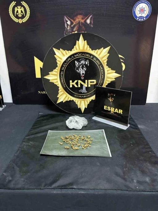 Karab&uuml;k&rsquo;te uyuşturucu operasyonu: 2 g&ouml;zaltı
